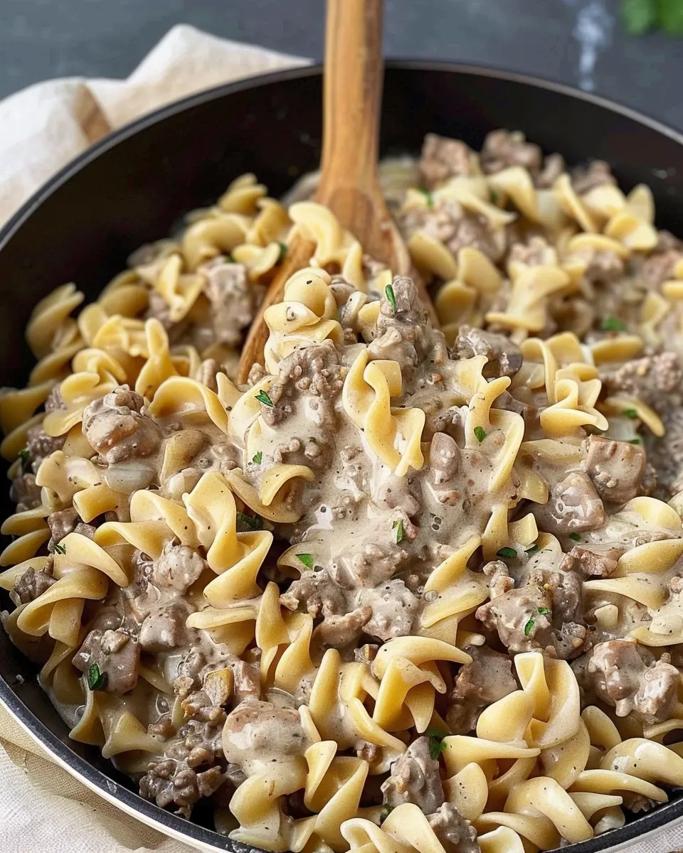 Easy Ground Beef Stroganoff: A Comforting Family Favorite